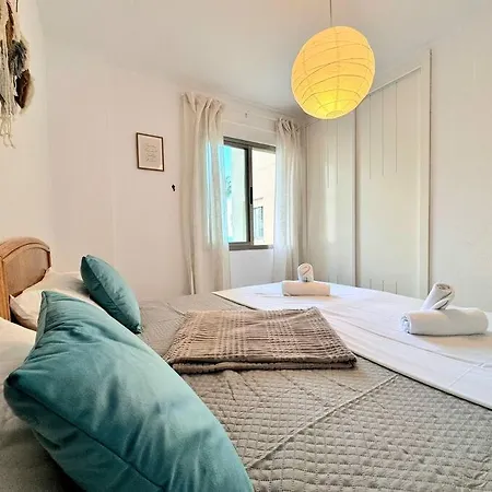 Delphine By Calpitality Apartment