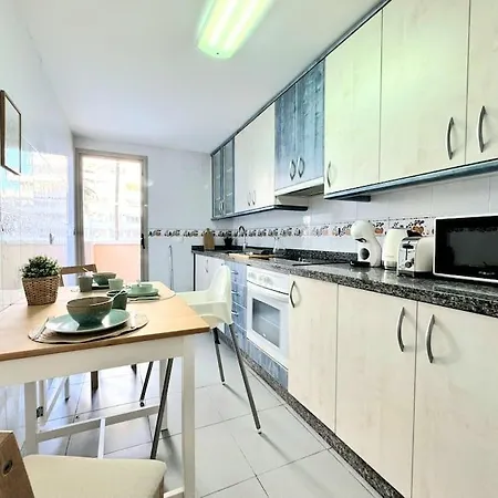 Delphine By Calpitality Apartment *